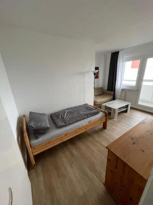 Max Appartements Neubrandenburg Buitenkant foto