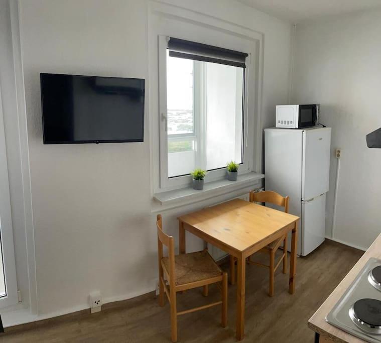Max Appartements Neubrandenburg Buitenkant foto