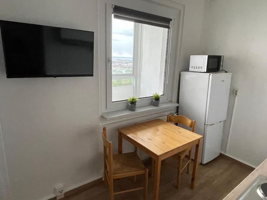 Max Appartements Neubrandenburg Buitenkant foto