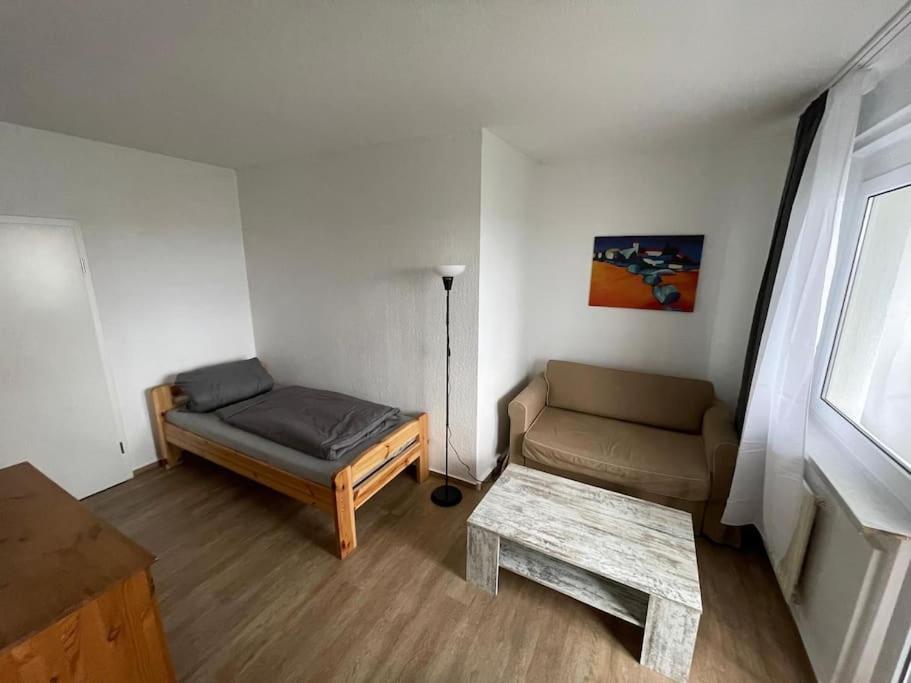 Max Appartements Neubrandenburg Buitenkant foto